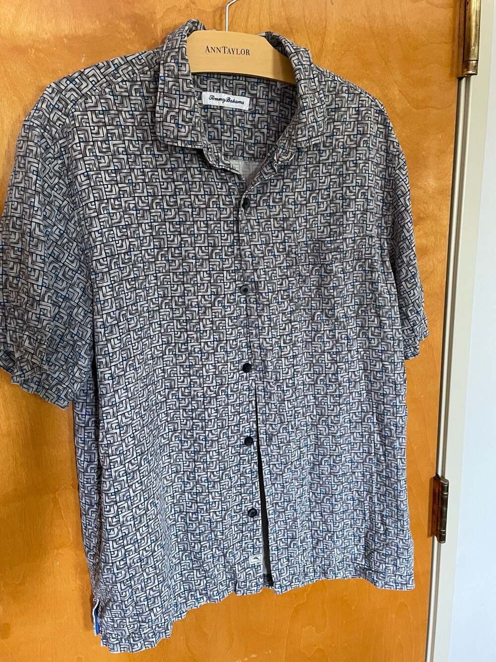 Tommy Bahama Geometric Print Short Sleeve Button Down Shirt Size Large